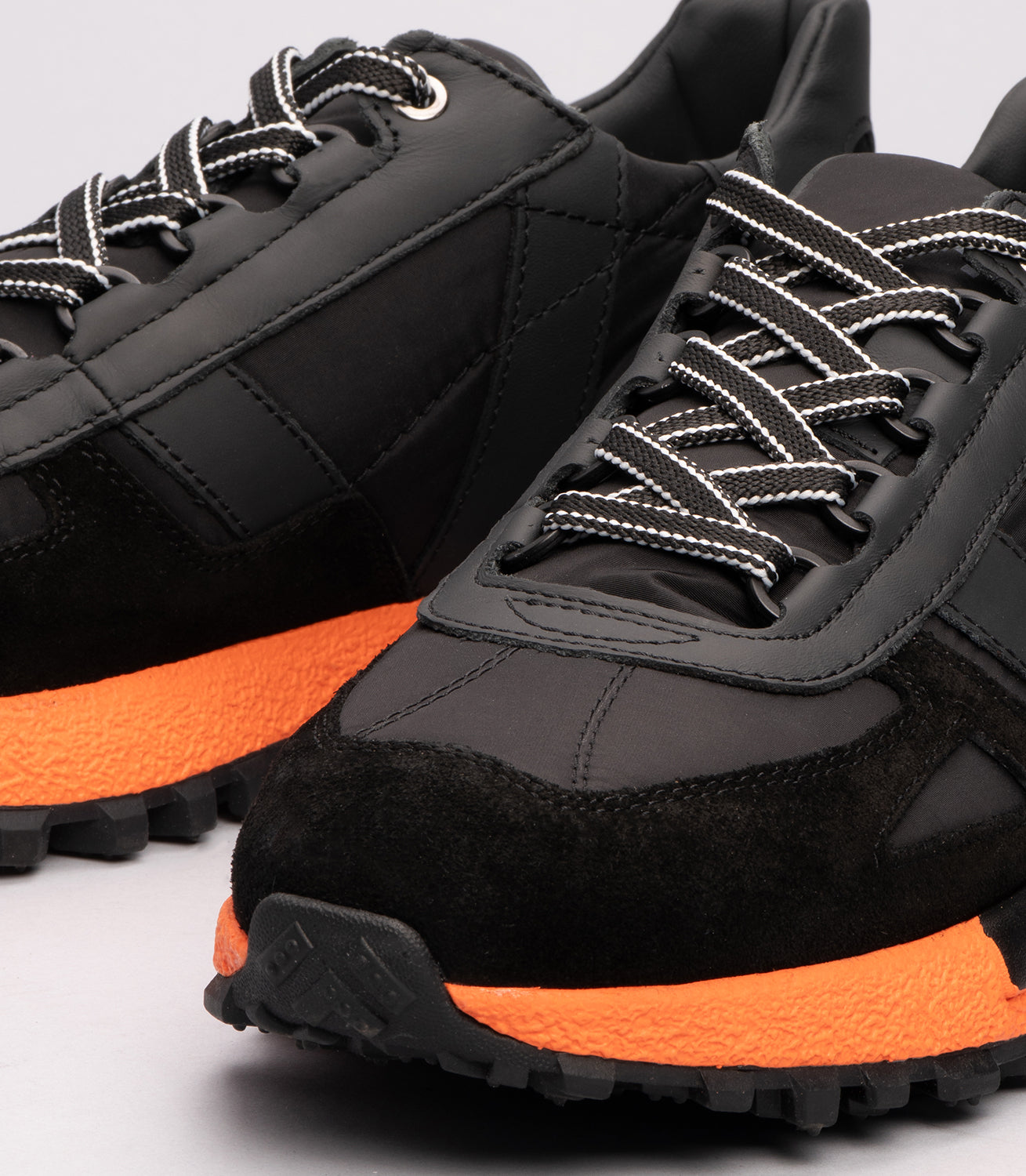 20354 Erkek Bağcıklı Outdoor Sneaker SİYAH