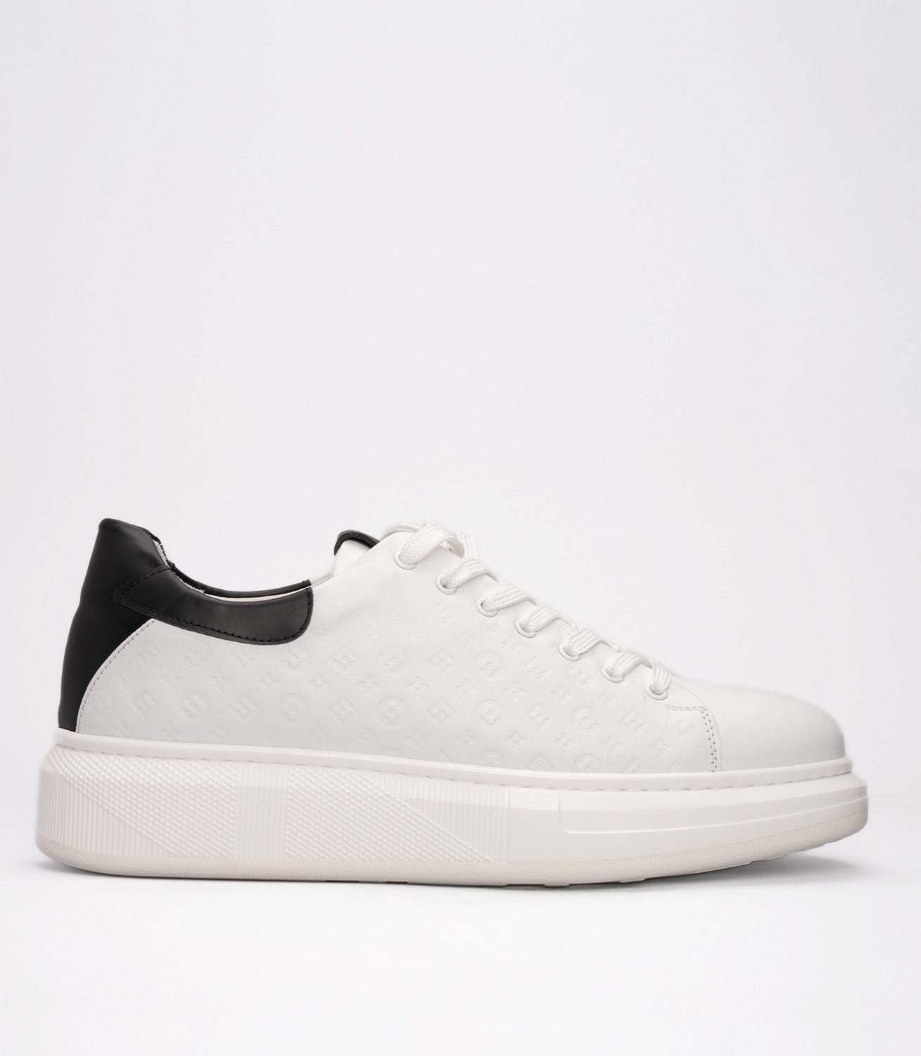 21006 Erkek  Monogram Desenli Sneaker BEYAZ
