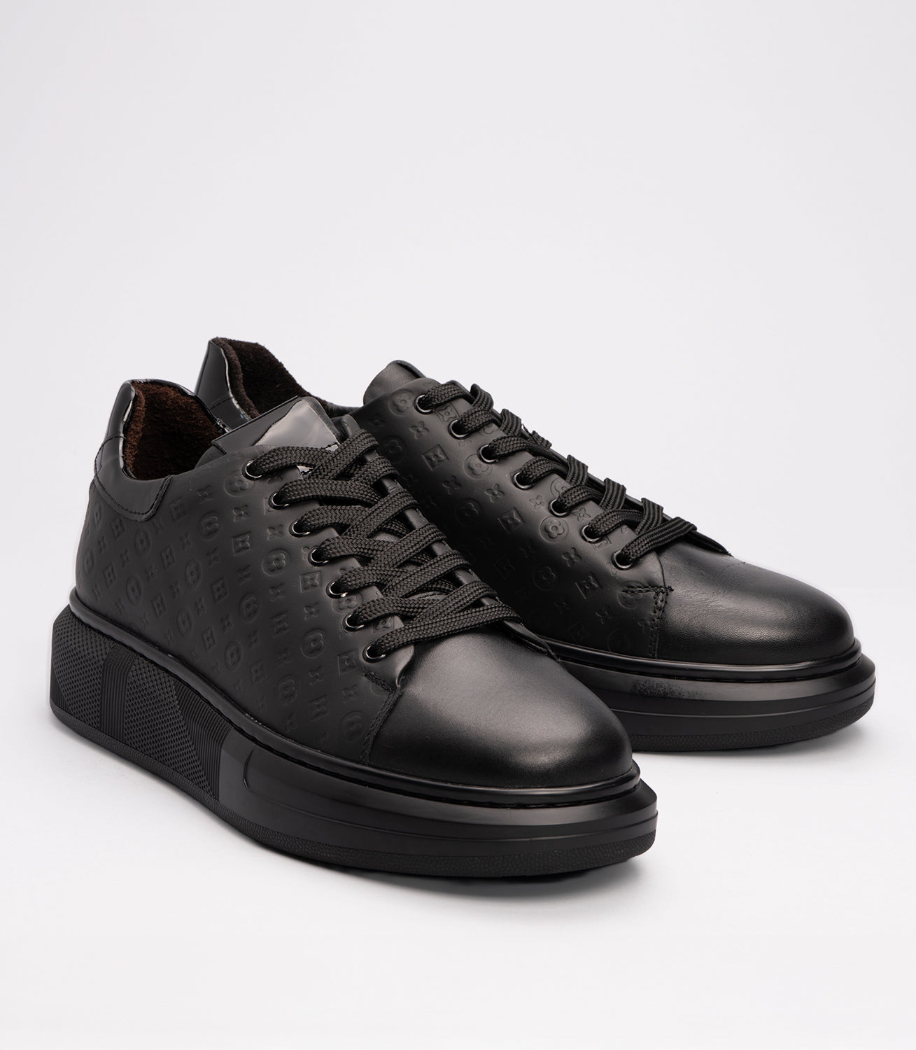 21006 Erkek  Monogram Desenli Sneaker SİYAH