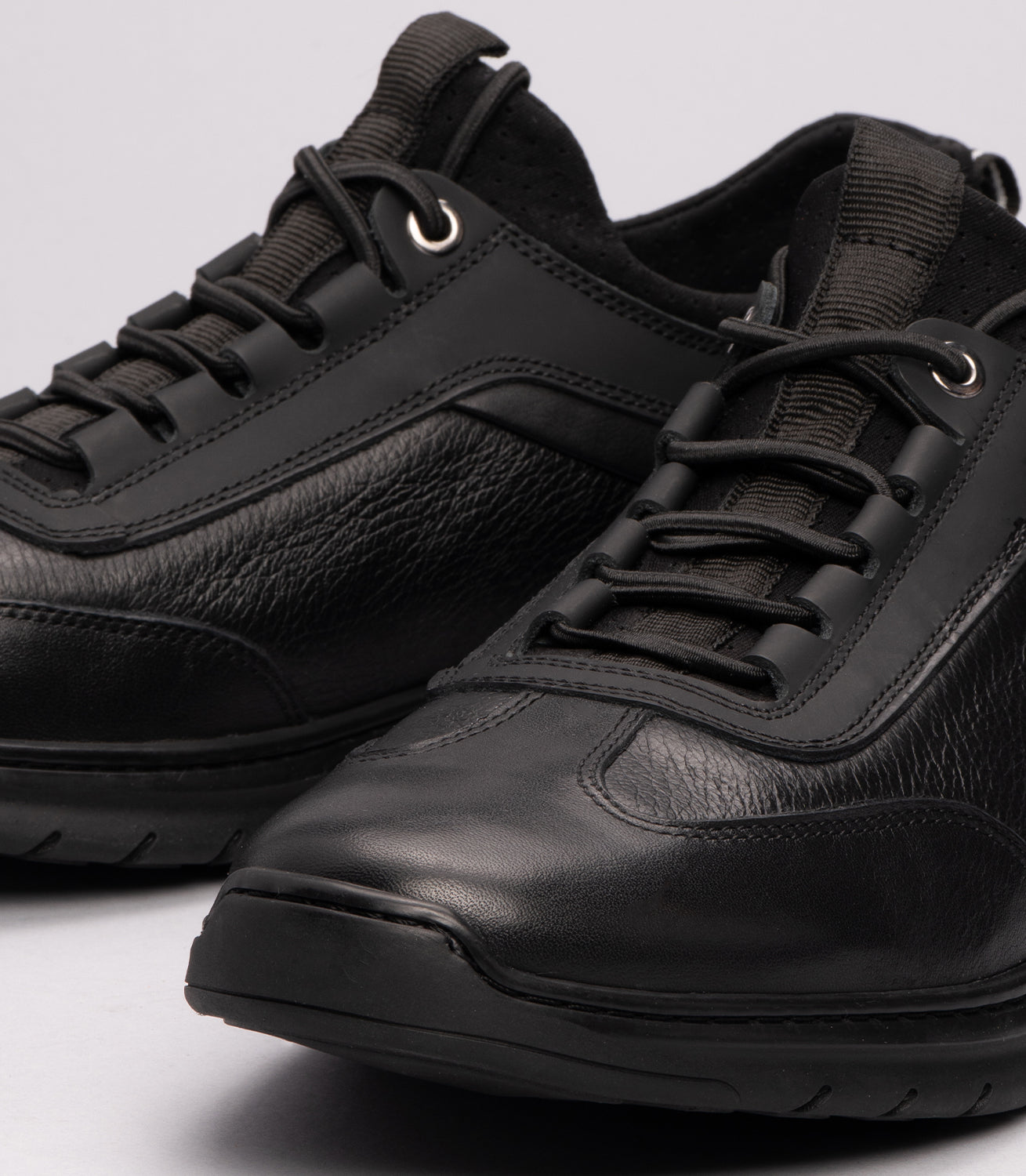 21153 Erkek Hafif Tabanlı Sneaker SİYAH