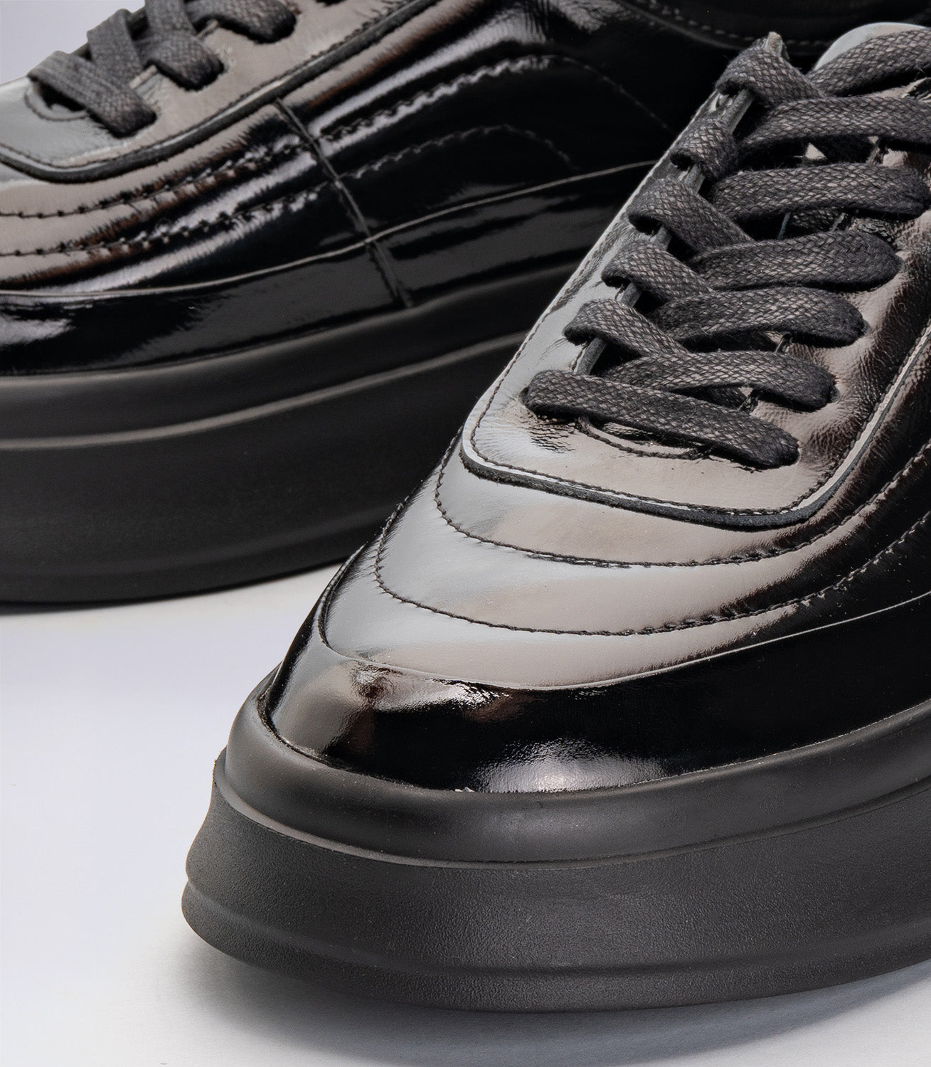 22054 Erkek Parlak Rugan Detaylı  Sneaker SİYAH RUGAN